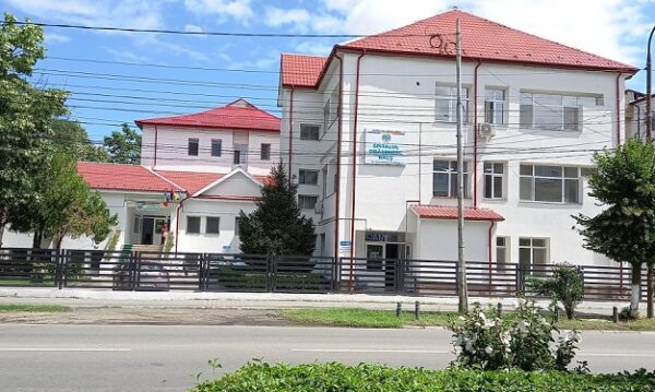 Primarul din Bals Catalin Rotea Investitii semnificative in spital si planuri pentru servicii medicale contemporane