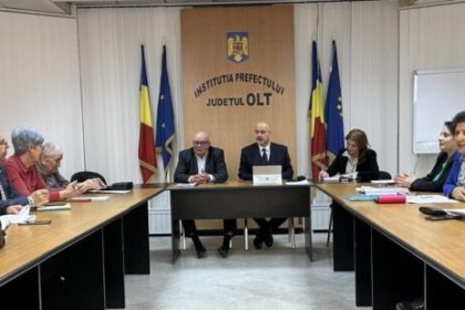 Sprijin pentru persoanele vulnerabile intalnire dedicata luptei impotriva saraciei energetice la Prefectura Olt