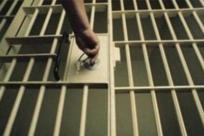stire de ultim a ora doi tineri retinuti pentru pornografie infantila si viol asupra unui minor in craiova
