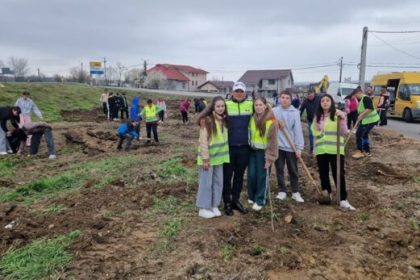 Lectii despre siguranta si ecologie pentru elevii din Plesoiu in cadrul Saptamanii Verzi