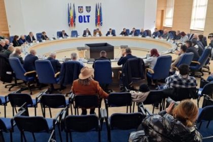 Sedinta extraordinara la Consiliul Judetean Olt reorganizari si investitii incluse pe ordinea de zi