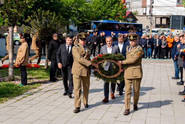Ziua Veteranilor celebrata la Slatina prin ceremonii si momente de apreciere FOTO