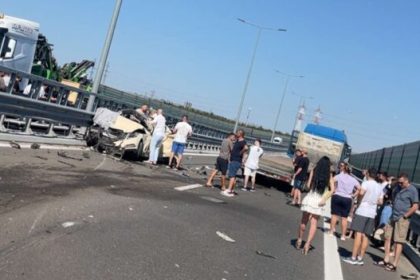 Accidentul de pe DEx12 Un tanar din Caracal partenera sa si copilul lor au fost internati la spital in stare grava