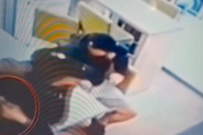 Atac cu macheta intr o benzinarie din Targu Jiu Doi barbati l au asteptat pe un rival iar rafuiala a continut in afara statiei