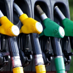 Carburantii s au ieftinit dar scaderea sunt barely simtite Soferii protesteaza E doar o iluzie Cat economisesc acum la un plin