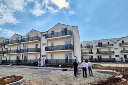 Investitie pe cale de finalizare la Caracal Zeci de familii vor beneficia de locuinte noi incepand din aceasta toamna
