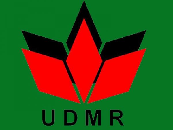 Legea salarizarii este complet blocata UDMR anunta ca nu va vota proiectul daca veniturile profesorilor vor scadea