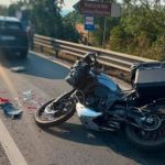 accident serios pe DN68A o motocicleta a colizionat cu un autoturism doua persoane au fost transportate la spital