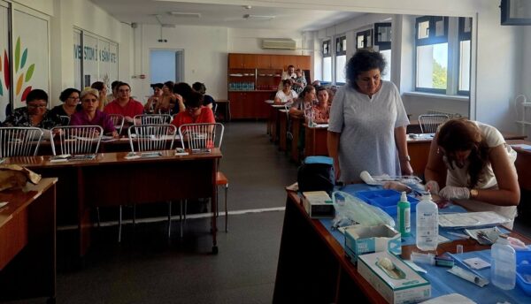 curs practic inovator la spitalul slatina asistentii medicali instruiti in utilizarea tehnicilor moderne de acces vascular foto