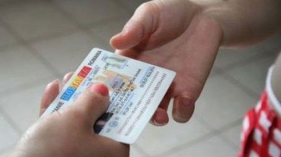 reguli noi pentru eliberarea cartilor de identitate buletinele traditionale vor fi emise doar in conditii specifice