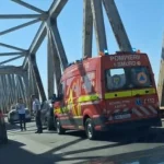 Accident pe DN 65, la Podul Olt. Motociclist rănit, dus la spital