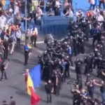 Bătăi la protestul ciobanilor din București. Jandarmii au folosit gaze lacrimogene