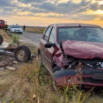 Căruță spulberată de o mașină pe un drum din Olt. Trei persoane au ajuns la spital