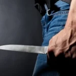 Femeie înjunghiată de socru în conflict familial