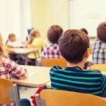 Guvernul clarifică plata burselor. Ce se întâmplă cu banii în vacanță