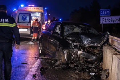 Tragedie rutieră: Tânăr de 20 de ani mort după ce mașina a lovit un parapet